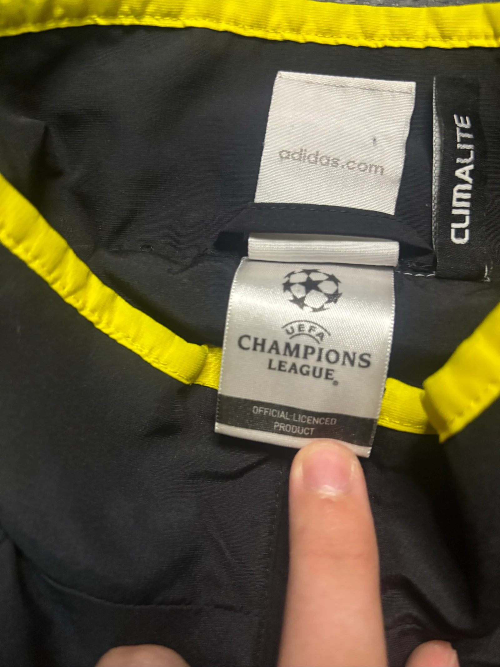 Veste Chelsea FC preta e amarela 🖤💛 – photo 5